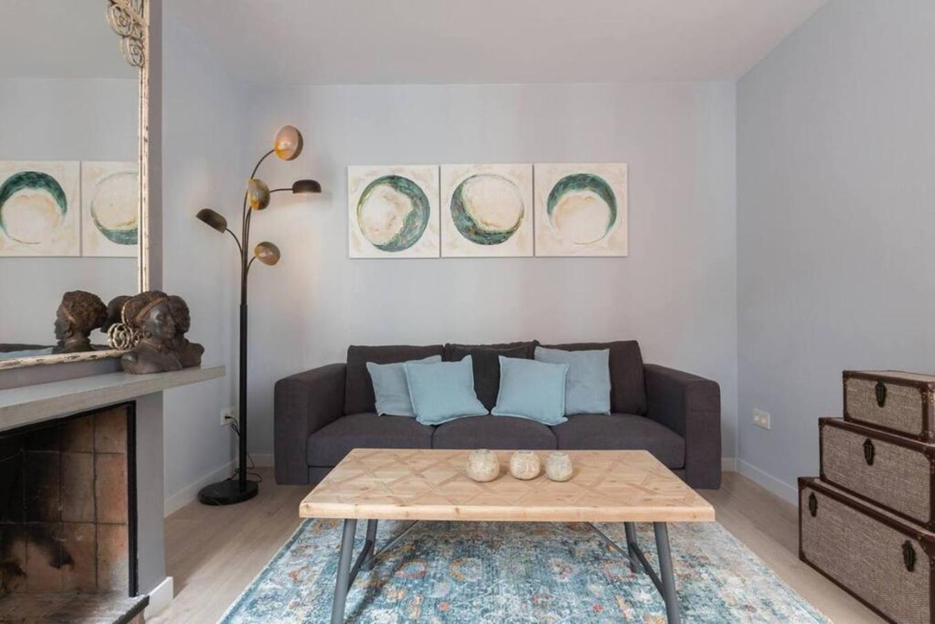 2 Bdr Penthouse In Grcia Apartment Barcelona Bagian luar foto