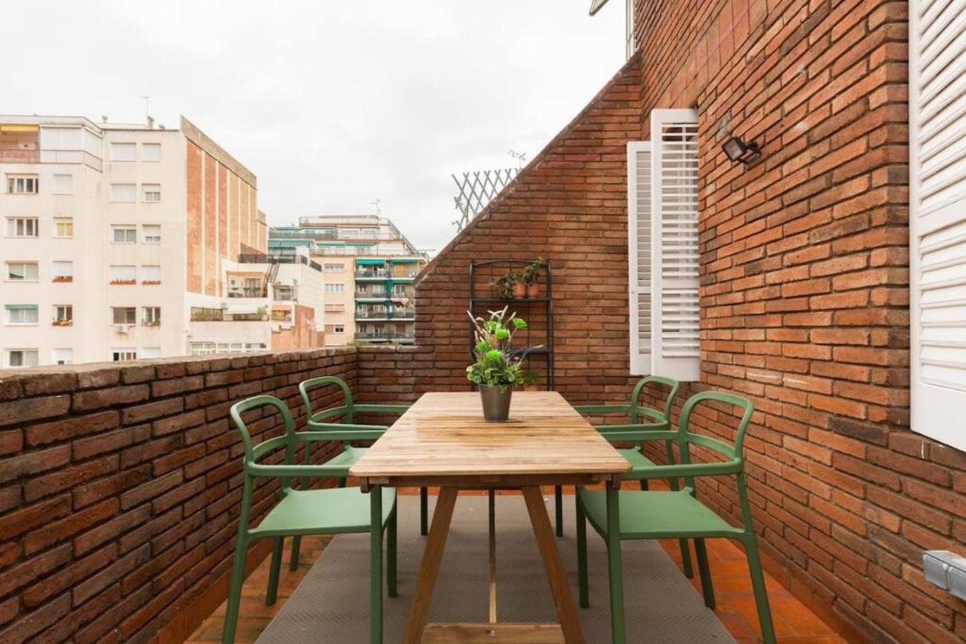 2 Bdr Penthouse In Grcia Apartment Barcelona Bagian luar foto
