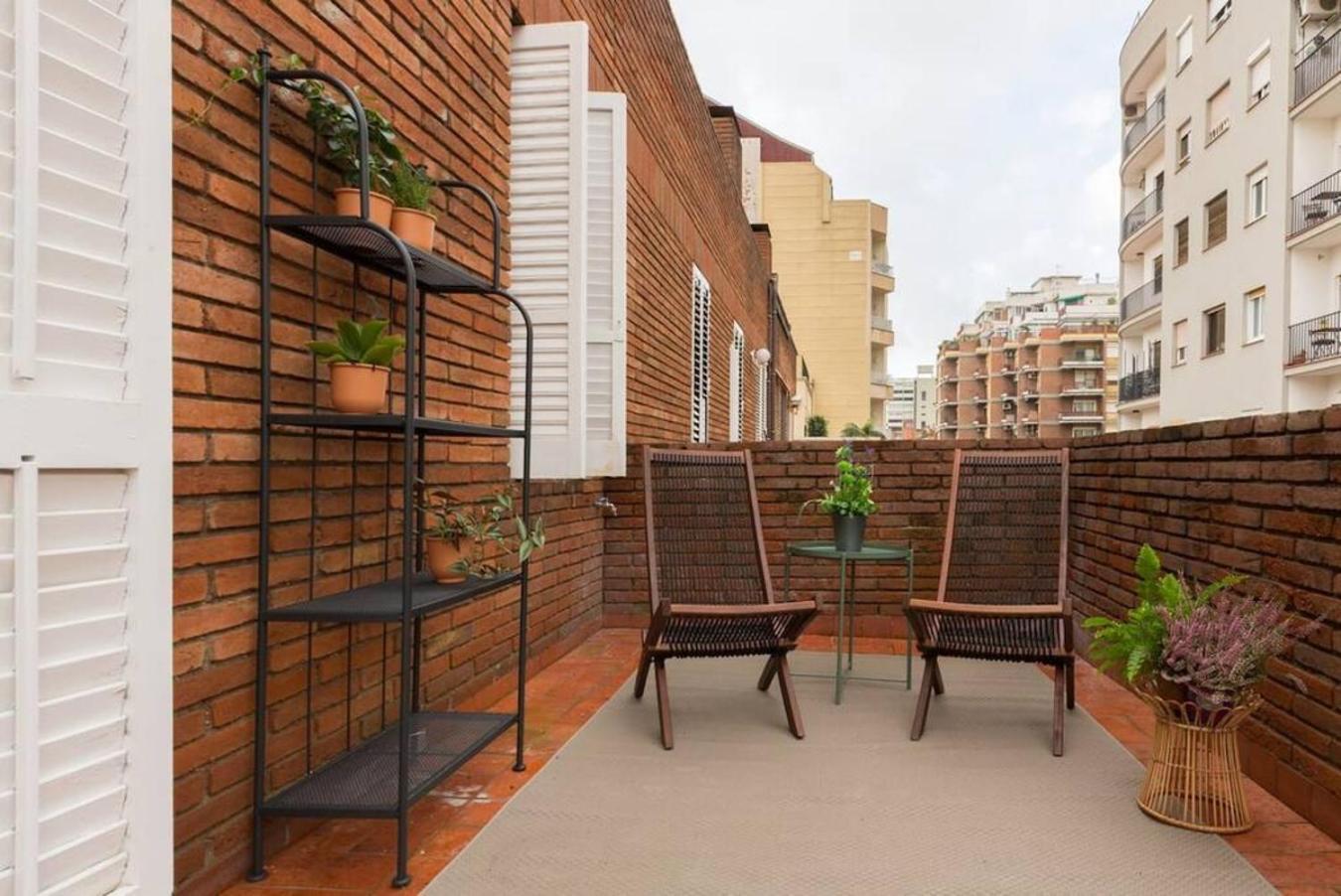 2 Bdr Penthouse In Grcia Apartment Barcelona Bagian luar foto